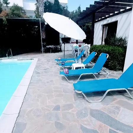 Spacious 3 Bedroom Private Pool Vilă *