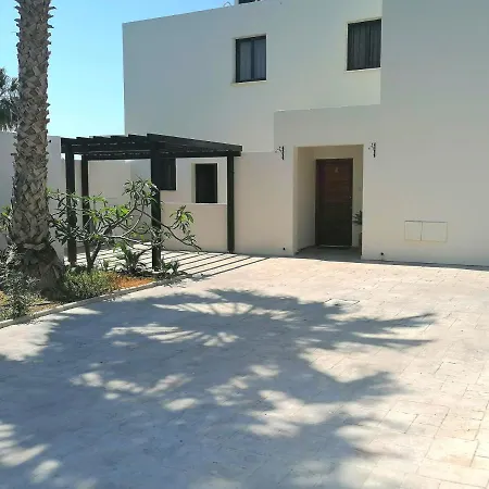 Spacious 3 Bedroom Private Pool Paphos
