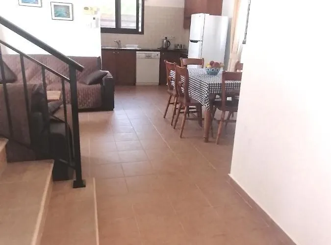 Spacious 3 Bedroom Private Pool Paphos