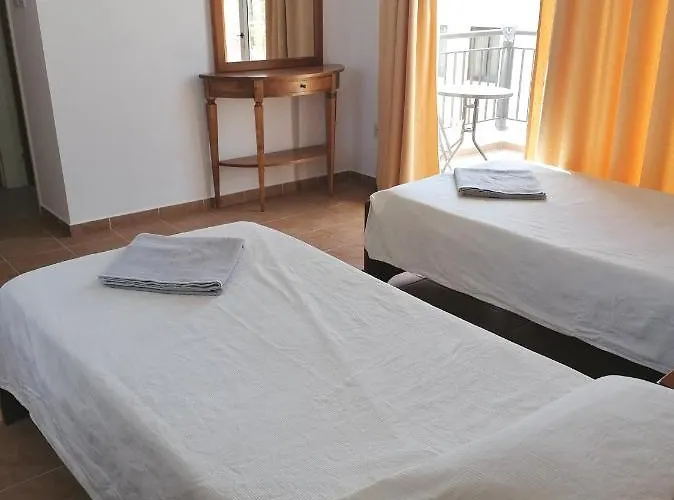 Spacious 3 Bedroom Private Pool Villa *